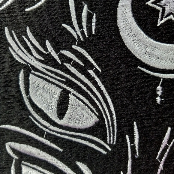 ⭐️Restocked! XXXL gorgeous huge horned cat head w dbl eyes IRON ON patch- - Picture 3 of 11